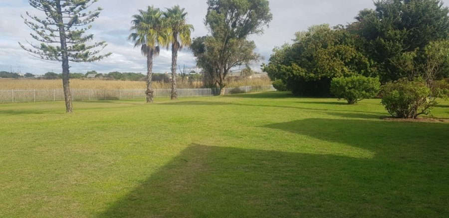 To Let 2 Bedroom Property for Rent in Table View Western Cape